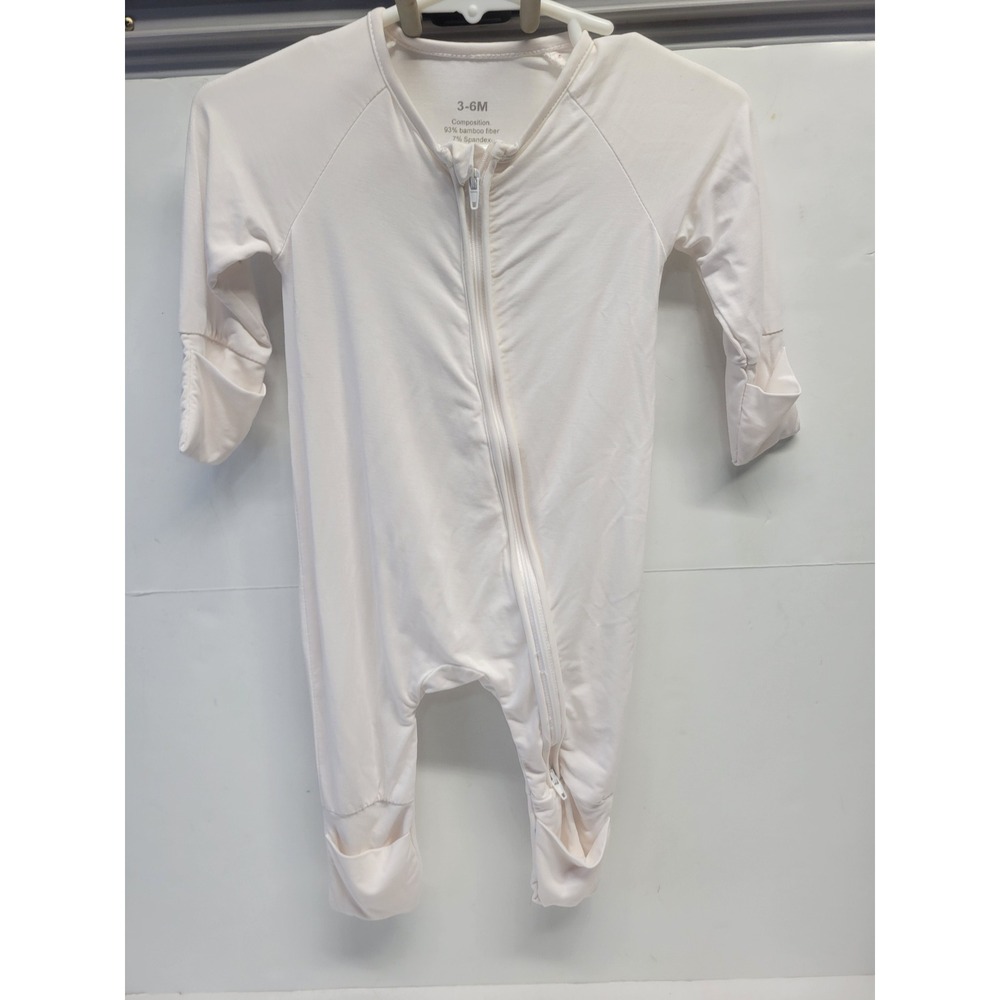 White Bamboo Fiber Two Way Zip Footie Sleeper Romper 3-6M Snug Fit Pajamas